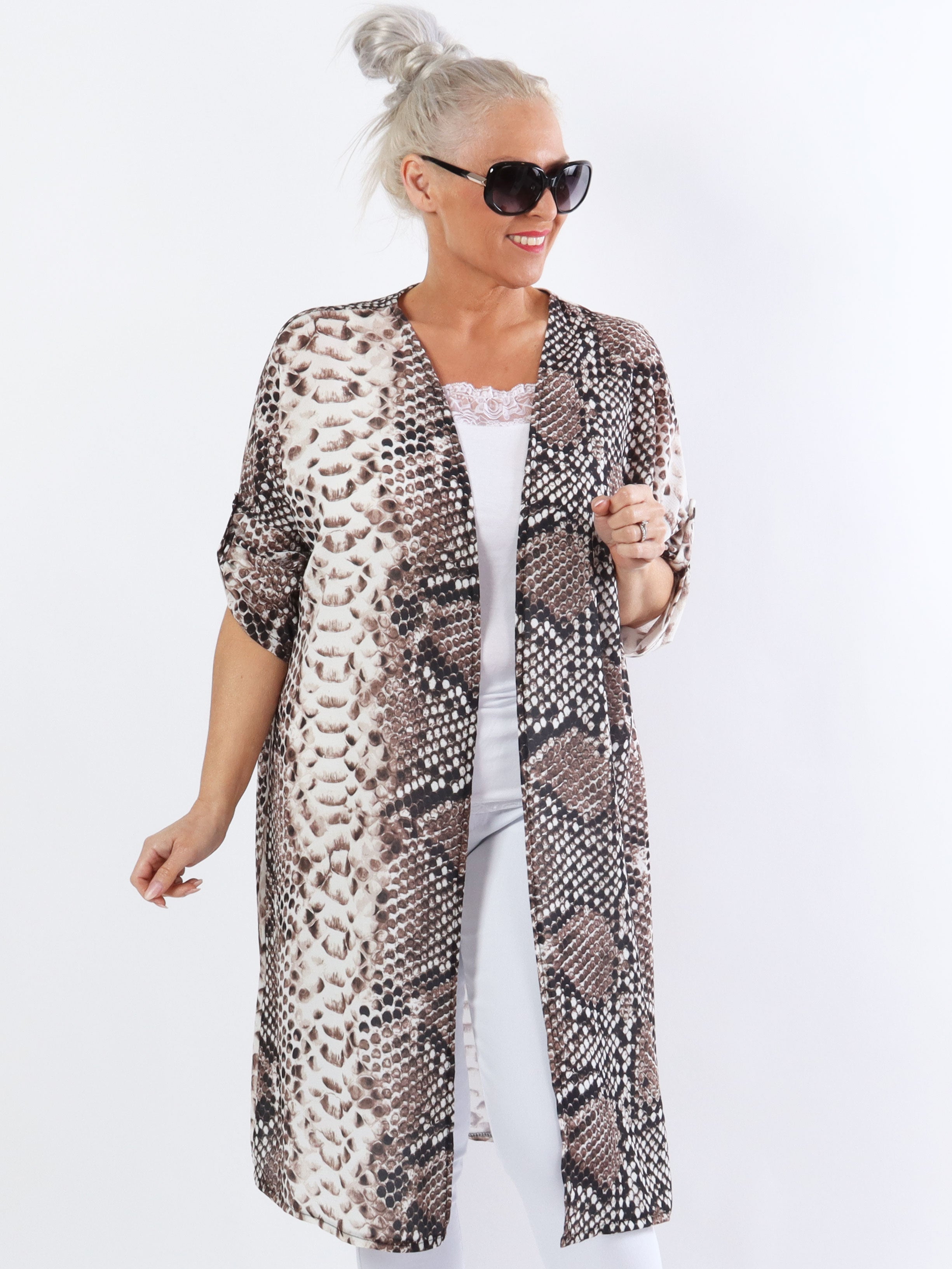 Vanesa Animal Kimono - Söt kimono i stora storlekar med djurtryck